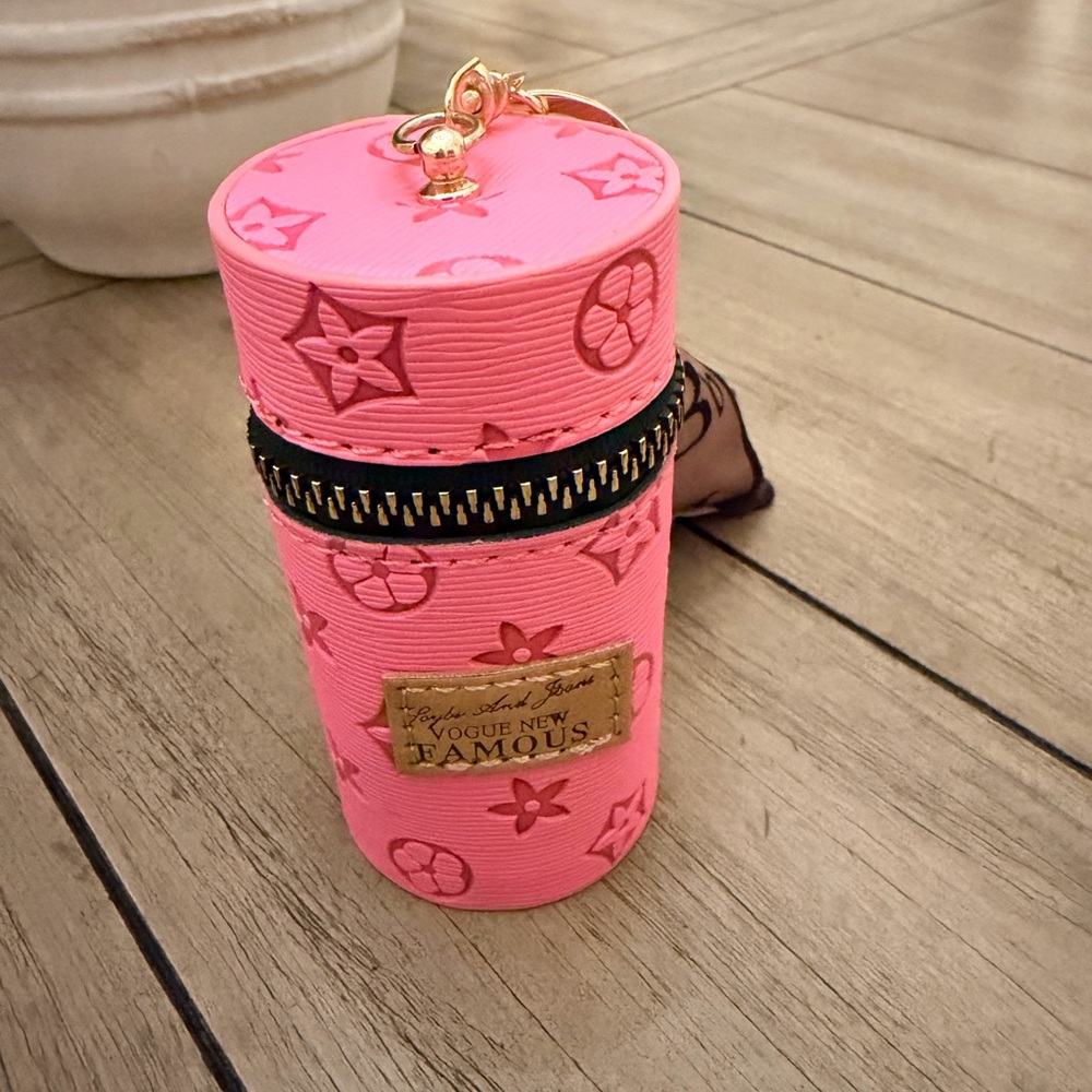 Lip stick case
